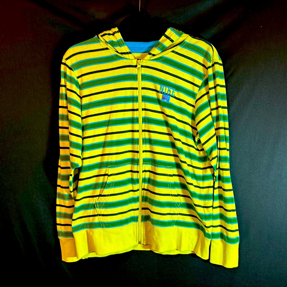 Nice XL women’s long sleeve hoodie shirt